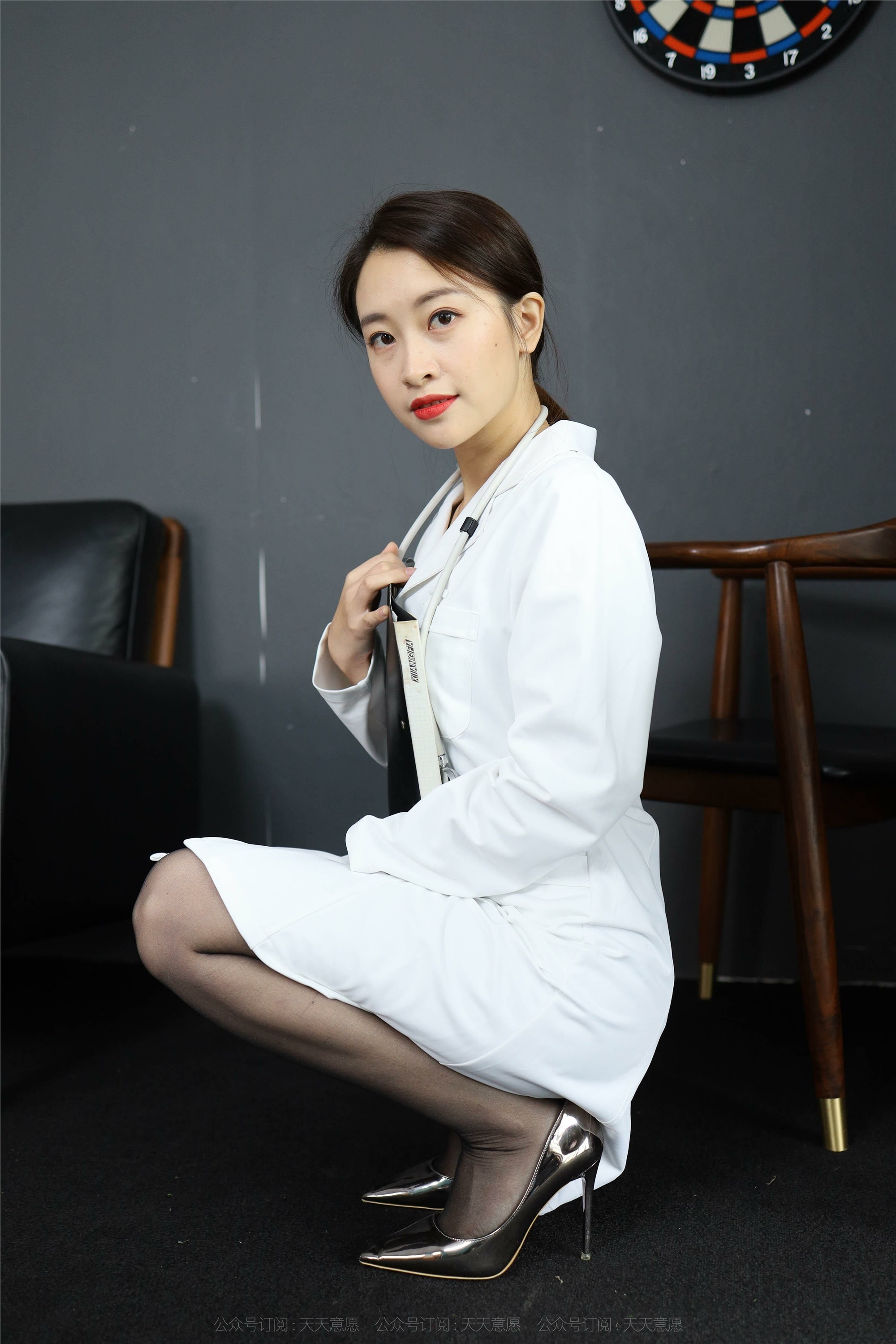 IESS异思趣向  2022.01.05 丝享家982：小婕《美女医生》